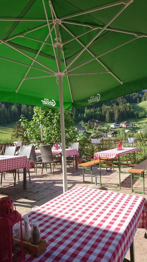 Gasthof Schonblick Hotel Russbach am Pass Gschuett Exterior photo